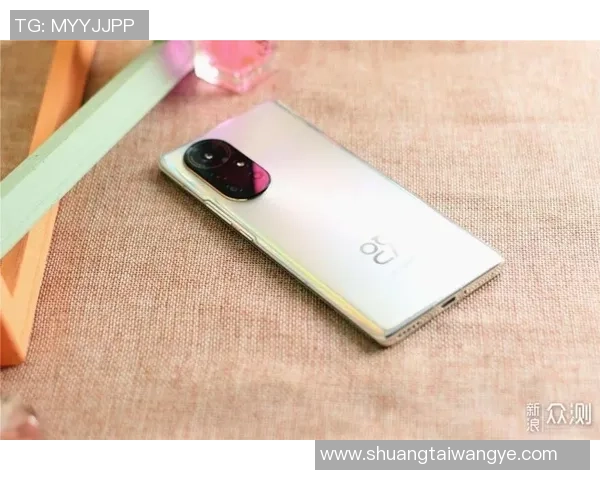 华为nova7手机壳设计灵感来源于足球明星，展现运动激情与个性风采